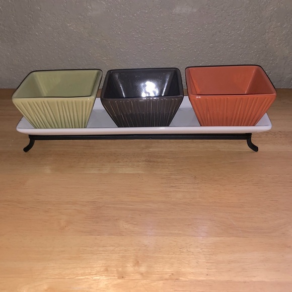 Ceramic plate on bronze metal stand. 3 square bowls. Beautiful harvest colors. - Picture 6 of 16